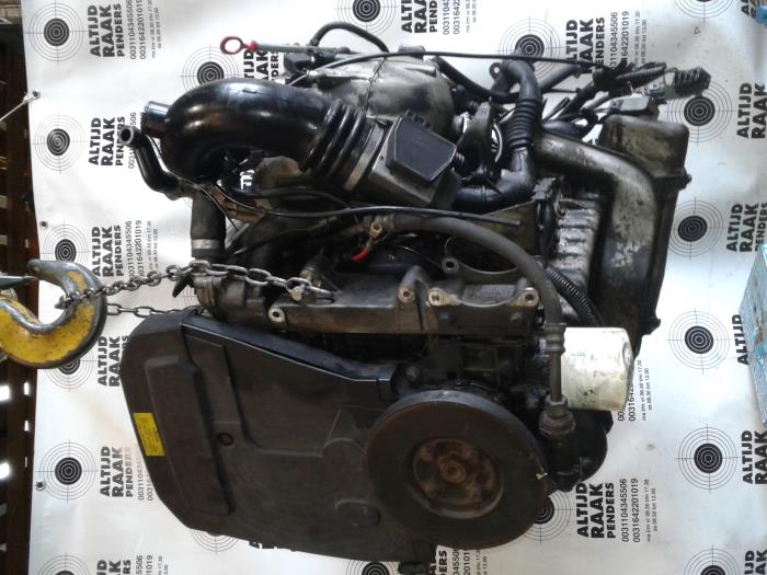 Engine from a Volvo 9-Serie 1992