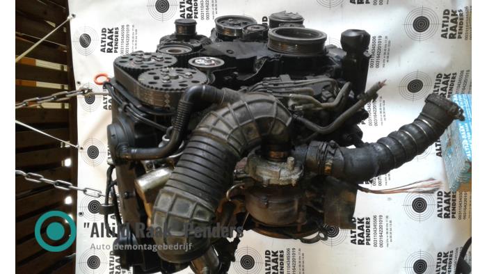 Motor van een Audi A4 Avant (B7) 2.0 TDI 16V 2007