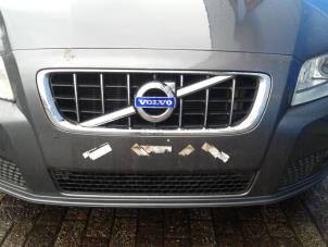Used Grille strip Volvo V70 (BW) 2.4 D5 20V 205 Price on request offered by "Altijd Raak" Penders