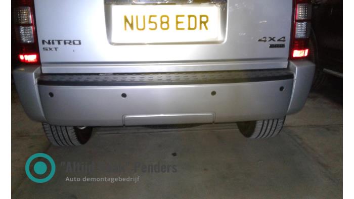 Usados Sensor PDC Dodge Nitro 2.8 CRD 16V 4x4 Precio de solicitud ofrecido por "Altijd Raak" Penders