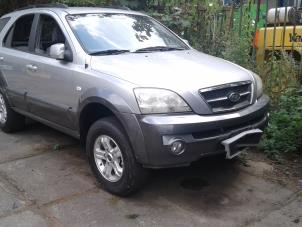 Used Grille strip Kia Sorento I (JC) 2.5 CRDi 16V Price on request offered by "Altijd Raak" Penders