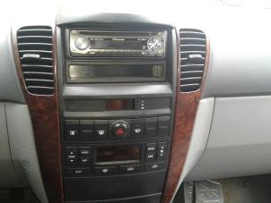 Used Air conditioning control panel Kia Sorento I (JC) 2.5 CRDi 16V Price on request offered by "Altijd Raak" Penders