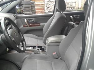 Used Set of upholstery (complete) Kia Sorento I (JC) 2.5 CRDi 16V Price on request offered by "Altijd Raak" Penders