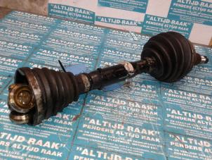 Used Front drive shaft, right Alfa Romeo Brera (939) 2.4 JTDM 20V Price on request offered by "Altijd Raak" Penders