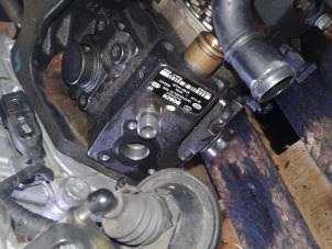 Used Mechanical fuel pump Kia Sorento Price on request offered by "Altijd Raak" Penders