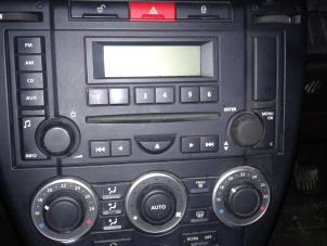 Used Radio CD player Landrover Freelander II 2.2 tD4 16V Price on request offered by "Altijd Raak" Penders