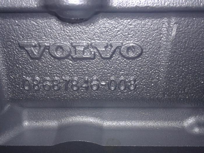 Cylinder head Volvo S80 - 00000 D5244T4 - 