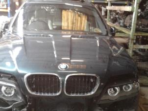 Used Bonnet BMW X5 (E53) 4.4 V8 32V Price on request offered by "Altijd Raak" Penders