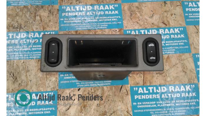 Używane Sterowanie dachu cabrio Opel Astra Cena na żądanie oferowane przez "Altijd Raak" Penders