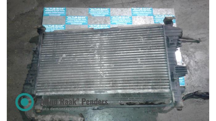 Usagé Radiateur LDV Maxus 2.5 Cdi Prix sur demande proposé par "Altijd Raak" Penders