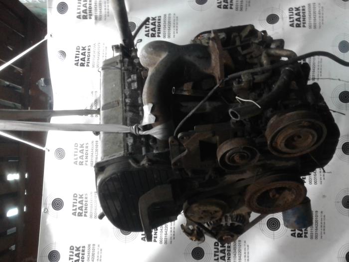 Engine from a Hyundai Trajet 2.0 16V 2000