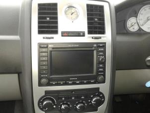 Usagé Radio/Lecteur CD Chrysler 300 C 3.5 V6 24V Prix sur demande proposé par "Altijd Raak" Penders