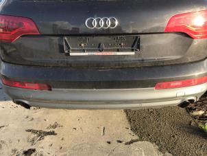Used Rear bumper Audi Q7 (4LB) 3.0 TDI V6 24V Price on request offered by "Altijd Raak" Penders