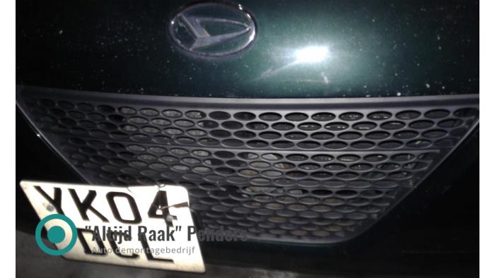 Używane Grill Daihatsu Copen 0.7 Turbo 16V Cena na żądanie oferowane przez "Altijd Raak" Penders