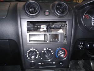 Usados Panel de control de aire acondicionado Daihatsu Copen 0.7 Turbo 16V Precio de solicitud ofrecido por "Altijd Raak" Penders