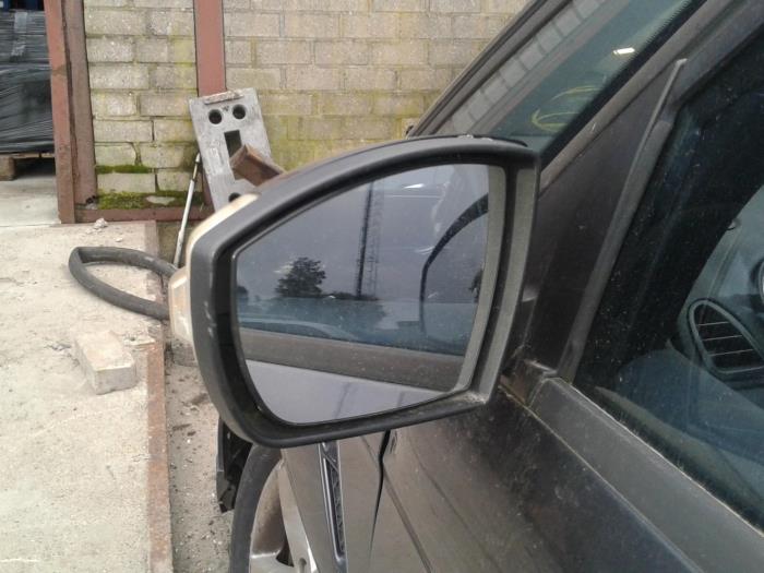 Außenspiegel links van een Ford S-Max (GBW) 2.0 TDCi 16V 140 2012