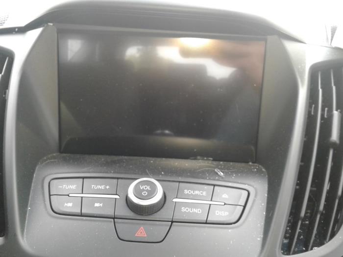 Radio CD player from a Ford Kuga II (DM2) 2.0 TDCi 16V 150 4x4 2017