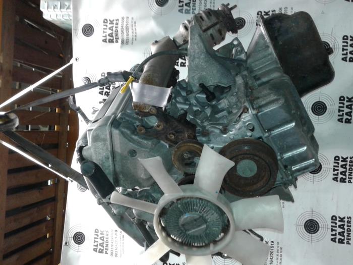Motor from a Suzuki Grand Vitara I (FT/GT/HT) 2.5 V6 24V 2004