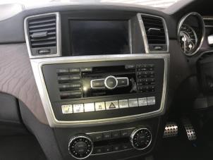 Usados Panel de control de aire acondicionado Mercedes ML III (166) 5.5 ML-63 AMG V8 32V Biturbo Precio de solicitud ofrecido por "Altijd Raak" Penders