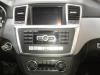 Radio CD Spieler van een Mercedes-Benz ML III (166) 3.0 ML-350 BlueTEC V6 24V 4-Matic 2013