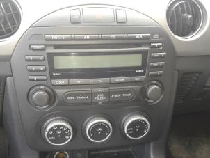 Used Air conditioning control panel Mazda MX-5 (NC18/1A) 1.8i 16V Price on request offered by "Altijd Raak" Penders