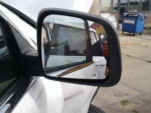 Used Wing mirror, right Jeep Grand Cherokee (WK/WK2) 3.0 CRD V6 24V Price on request offered by "Altijd Raak" Penders