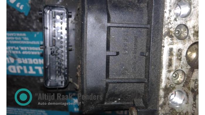 Usagé Bloc ABS Honda Accord (CG/CH/CL) 1.8i 16V Prix sur demande proposé par "Altijd Raak" Penders