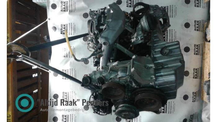 Used Engine Mercedes 200 - 500 Price on request offered by "Altijd Raak" Penders