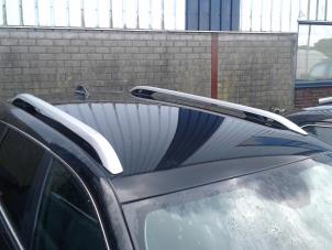 Used Roof rack kit Jeep Cherokee (KL) 2.0 CRD 16V 4x4 Price on request offered by "Altijd Raak" Penders