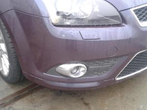 Used Front bumper Ford Focus 2 C+C 2.0 TDCi 16V Price on request offered by "Altijd Raak" Penders