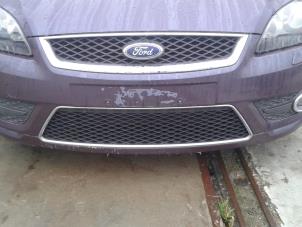 Used Bumper fog light Ford Focus 2 C+C 2.0 TDCi 16V Price on request offered by "Altijd Raak" Penders