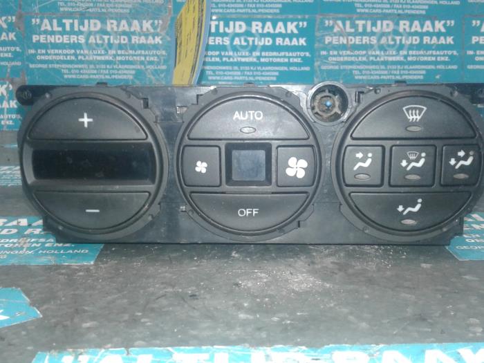 Heater control panel from a Opel Vectra 2000