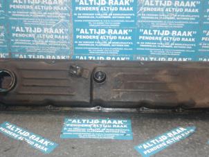 Used Rocker cover Volkswagen LT Price on request offered by "Altijd Raak" Penders