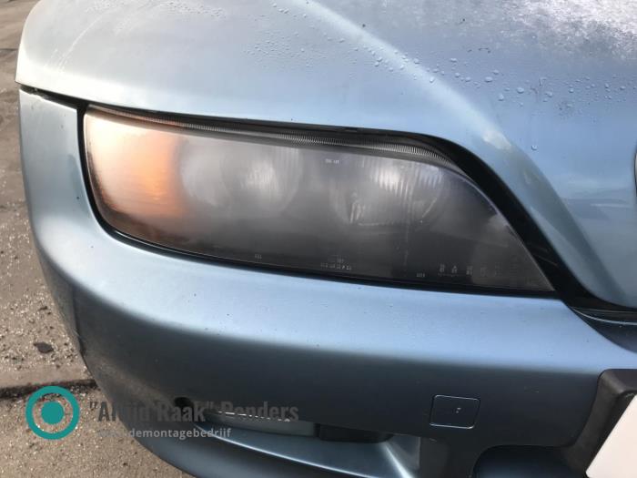 Używane Reflektor prawy BMW Z3 Roadster (E36/7) 1.9 16V Cena na żądanie oferowane przez "Altijd Raak" Penders