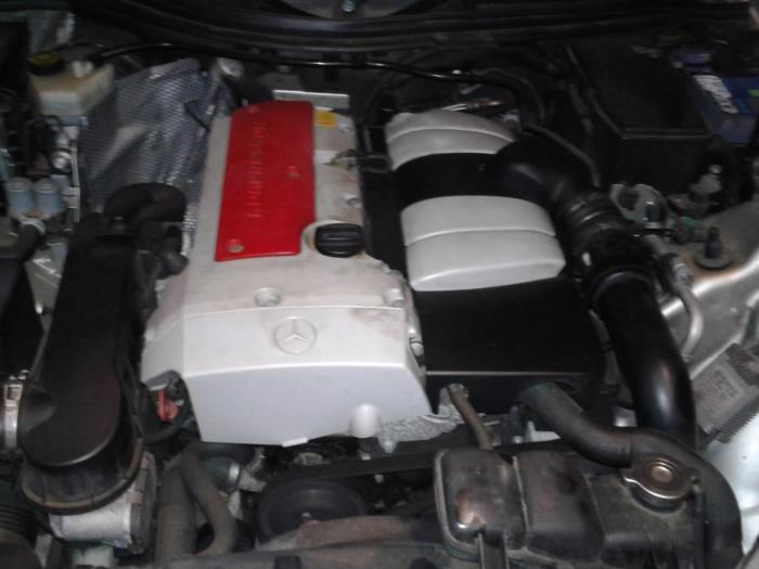 Motor de un Mercedes-Benz SLK (R170) 2.3 230 K 16V 2003