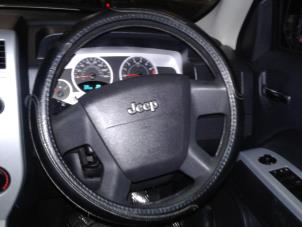 Usados Airbag izquierda (volante) Jeep Patriot (MK74) 2.4 16V 4x4 Precio de solicitud ofrecido por "Altijd Raak" Penders
