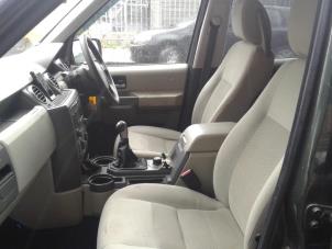 Used Seat, right Landrover Discovery III (LAA/TAA) 2.7 TD V6 Price on request offered by "Altijd Raak" Penders