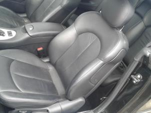 Used Seat, left Mercedes CLK (R209) 3.0 280 V6 18V Price on request offered by "Altijd Raak" Penders