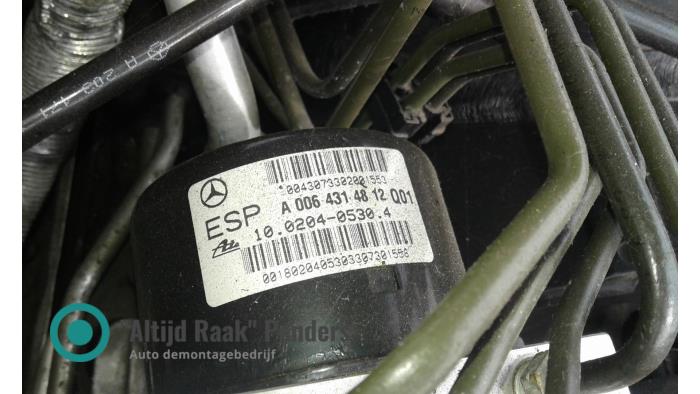 Usagé Bloc ABS Mercedes CLK (R209) 3.0 280 V6 18V Prix sur demande proposé par "Altijd Raak" Penders