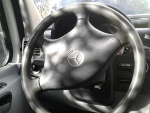 Usagé Airbag gauche (volant) Mercedes Sprinter 3,5t (906.13/906.23) 315 CDI 16V Prix sur demande proposé par "Altijd Raak" Penders