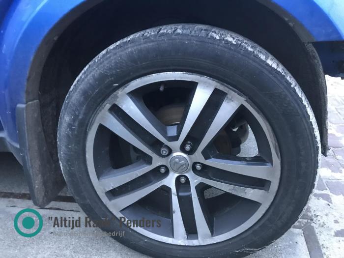 Używane Zestaw obreczy Dodge Nitro 2.8 CRD 16V 4x4 Cena na żądanie oferowane przez "Altijd Raak" Penders