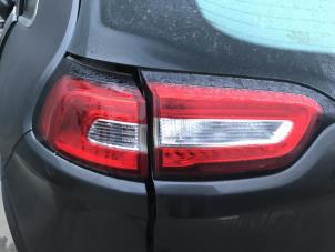 Used Taillight, left Jeep Cherokee (KL) 2.2 Multijet II 16V 4x4 Price on request offered by "Altijd Raak" Penders
