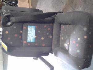 Used Rear seat Mercedes Vaneo Price on request offered by "Altijd Raak" Penders