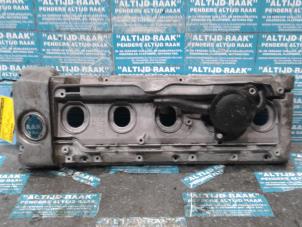 Used Rocker cover Mercedes 207 - 410 Price on request offered by "Altijd Raak" Penders