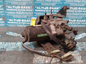 Used ABS pump Ford Escort Price on request offered by "Altijd Raak" Penders