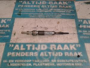 Used Glow plug Volkswagen Crafter Price on request offered by "Altijd Raak" Penders