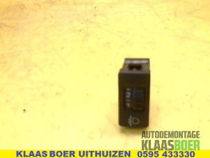 Używane Przelacznik (rózne) Peugeot 307 (3A/C/D) 2.0 HDi 90 Cena € 15,00 Procedura marży oferowane przez Autodemontage Klaas Boer