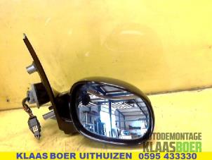 Używane Lusterko zewnetrzne prawe Peugeot 206 SW (2E/K) 1.6 16V Cena € 15,00 Procedura marży oferowane przez Autodemontage Klaas Boer