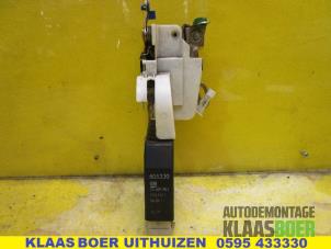 Usagé Serrure portière cylindre gauche Opel Corsa C (F08/68) 1.2 16V Prix € 35,00 Règlement à la marge proposé par Autodemontage Klaas Boer
