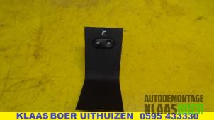 Used Electric seat switch Fiat Grande Punto (199) 1.4 Price € 10,00 Margin scheme offered by Autodemontage Klaas Boer